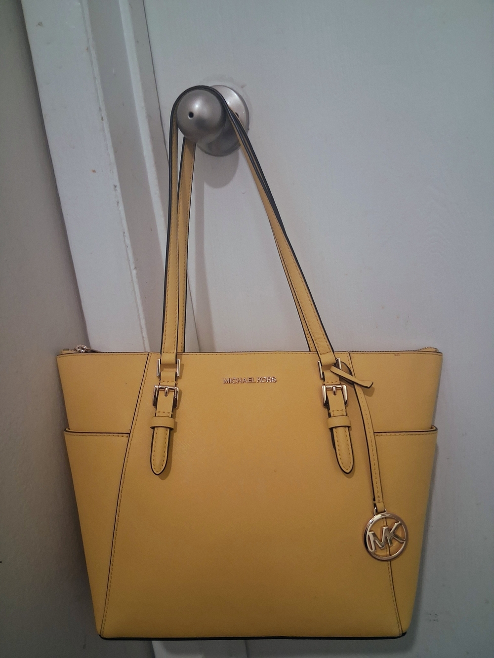 Michael Kors Charlotte Yellow Large Saffiano Leather Top-Zip Shoulder Tote - Picture 14 of 16